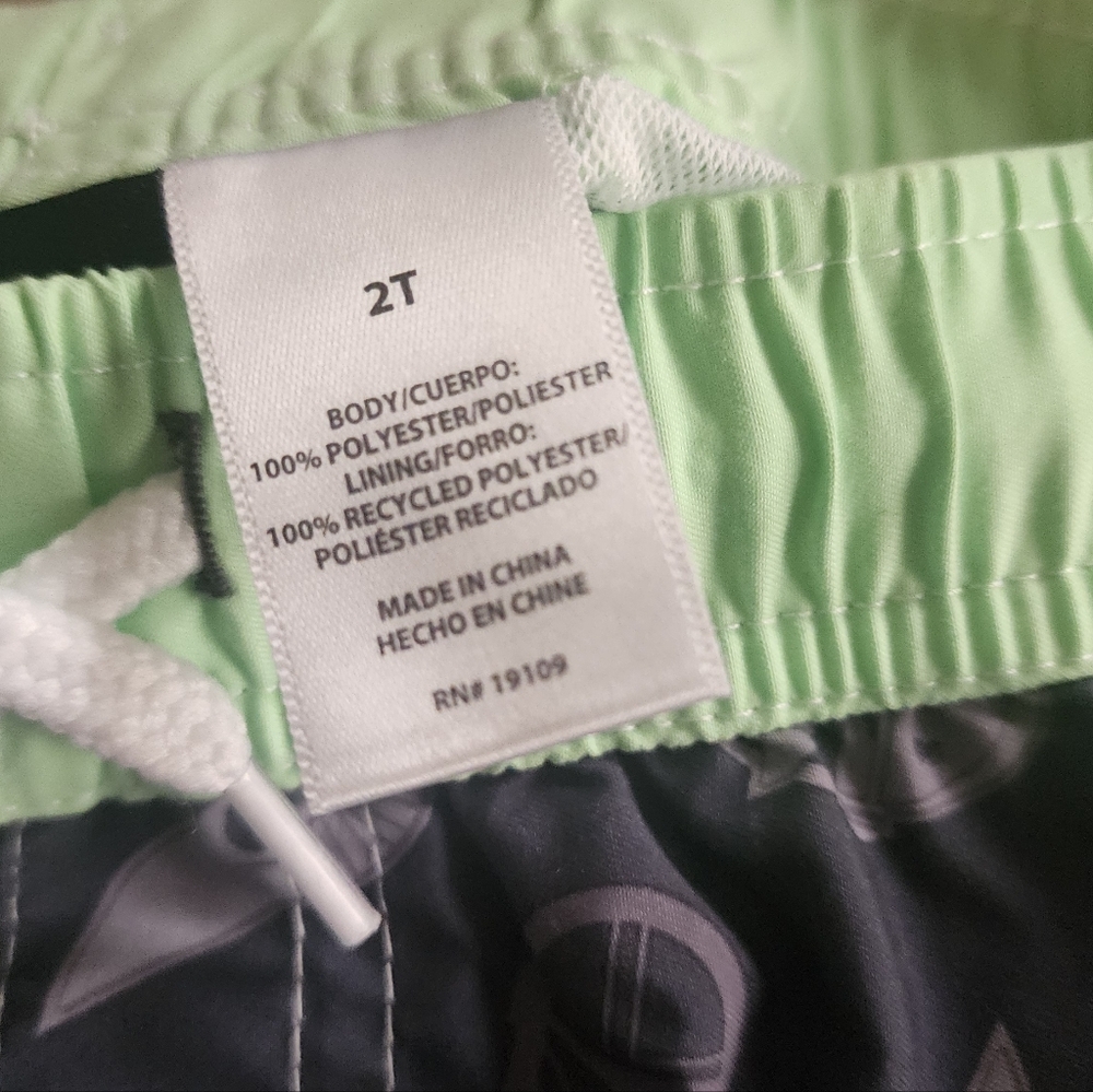 STAR WARS Baby Yoda Swim Trunks - Picture 5 of 6